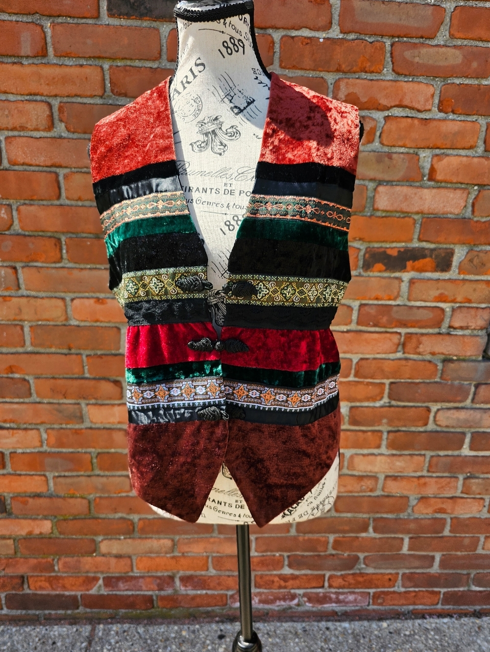 Vintage Sheri.e Velour Statement Vest | Multicolor Textured Boho Luxe | Size L